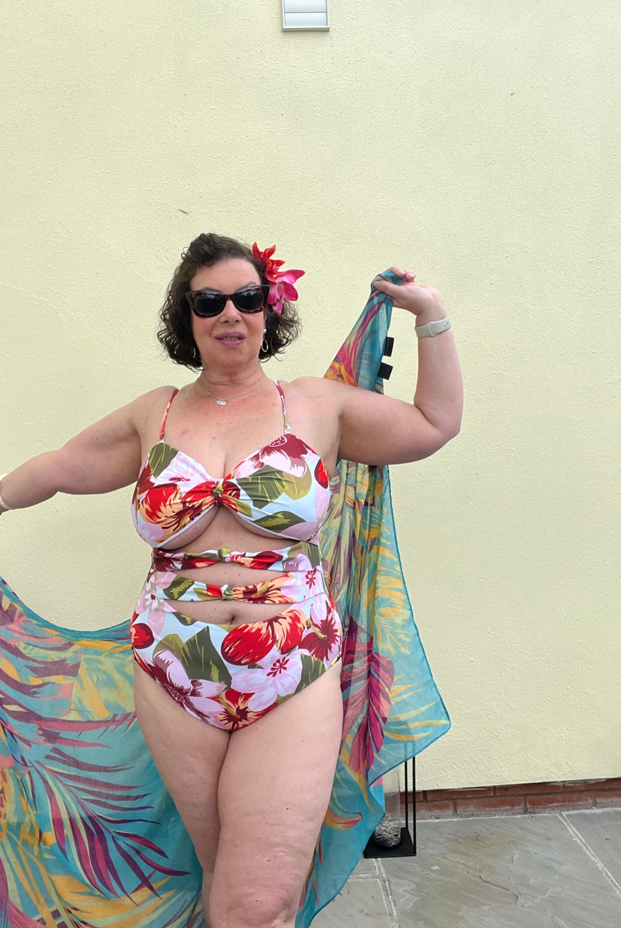 BettyliciousUK Swimsuit Davi and Dani Tropical Print Vintage Style Cut Out Swimsuit
